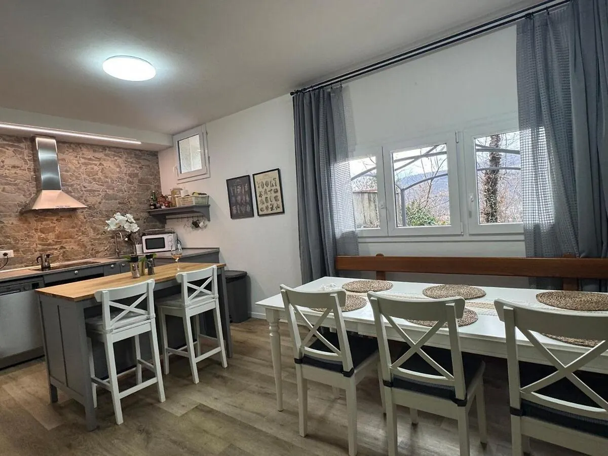 Elegant Tuscany Mountain Villa Momigno